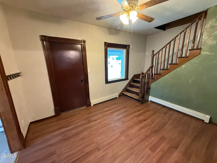 204 D Street S, Glen Ullin, ND 58631 - #3