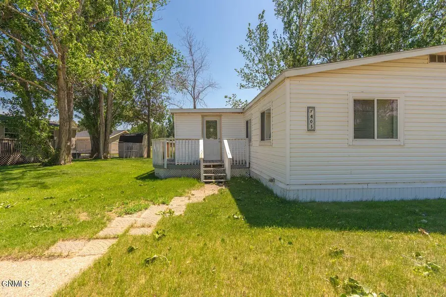 405 Yorkshire Lane, Bismarck, ND 58504 - #2