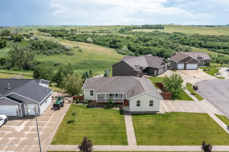 709 View Place Se, Mandan, ND 58554 - #2