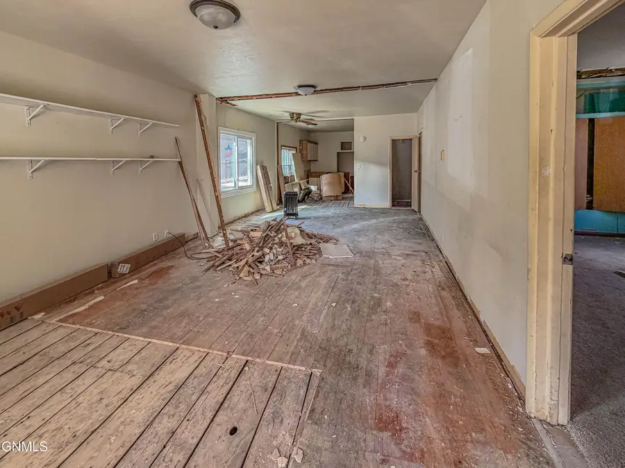 518 4th Street Se, Minot, ND 58701 - #2