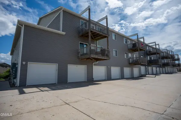 829 Canada Avenue #27, Bismarck, ND 58503