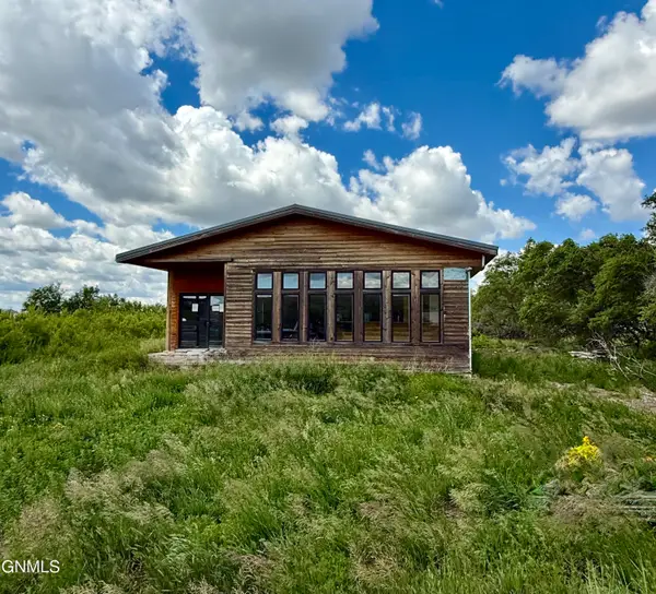 5517 Ronan Avenue, Williston, ND 58801