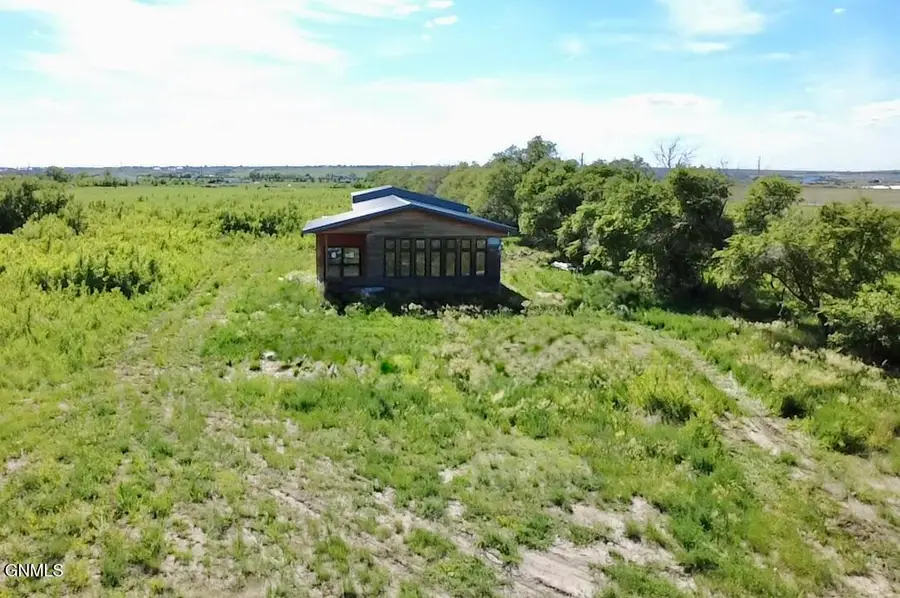 5517 Ronan Avenue, Williston, ND 58801 - #3