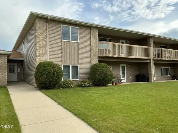 644 Bridgeport Drive #3, Bismarck, ND 58504
