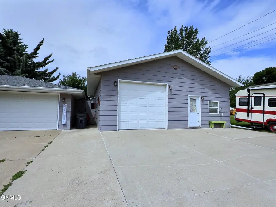 400 Dakota Avenue, Wilton, ND 58579 - #2