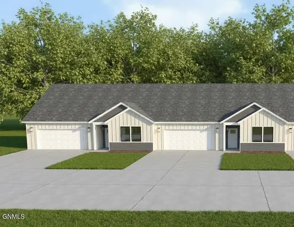 4419 Goldfinch Drive, Bismarck, ND 58503