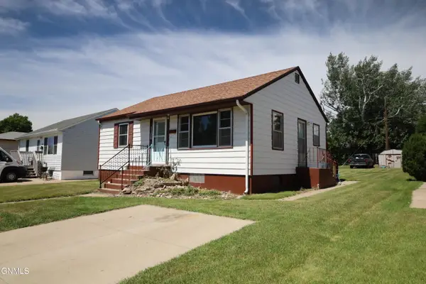 1106 Riverview Avenue, Bismarck, ND 58504