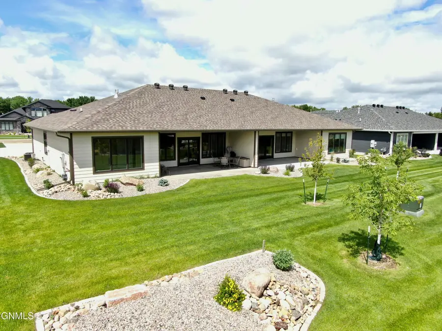 1911 Community Lp, Bismarck, ND 58503 - #2