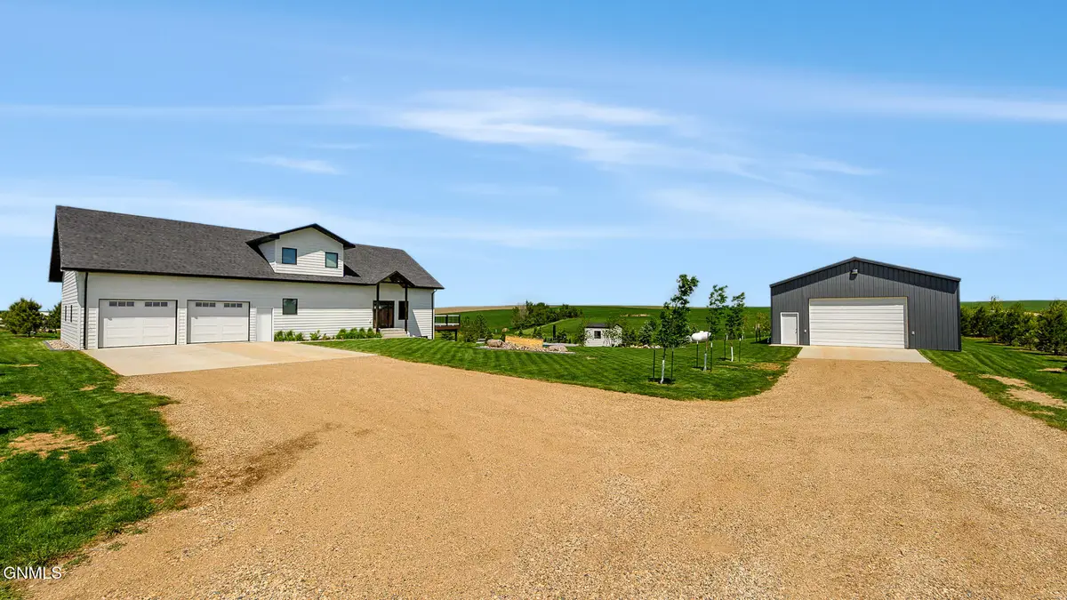 5103 13q Street Nw, Garrison, ND 58540 - #1