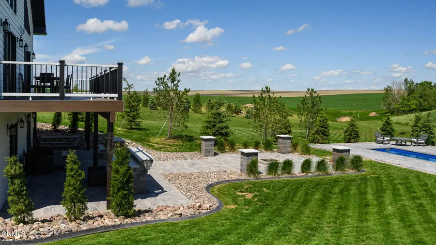 5103 13q Street Nw, Garrison, ND 58540 - #2