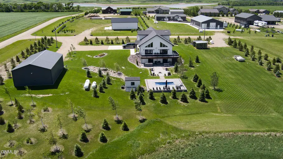 5103 13q Street Nw, Garrison, ND 58540 - #3