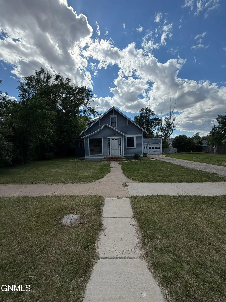 608 Main Street S, Crosby, ND 58730 - #2