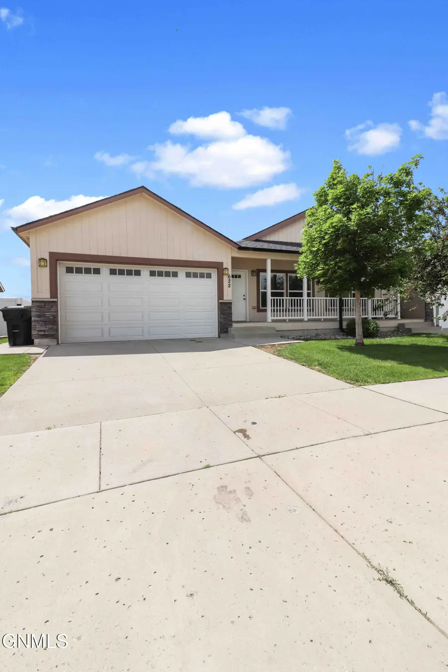 622 40th Street E, Williston, ND 58801 - #2