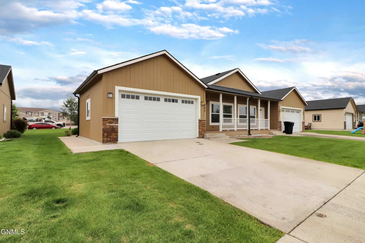 807 40th Street E, Williston, ND 58801 - #1