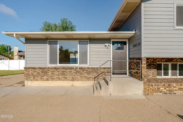 1001 1/2 Jefferson Avenue, Bismarck, ND 58504