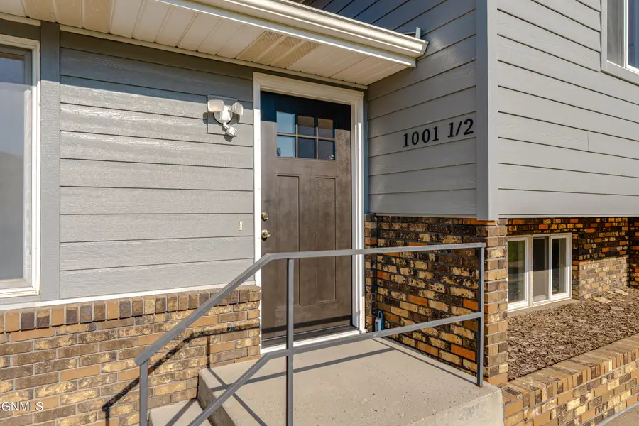 1001 1/2 Jefferson Avenue, Bismarck, ND 58504 - #3
