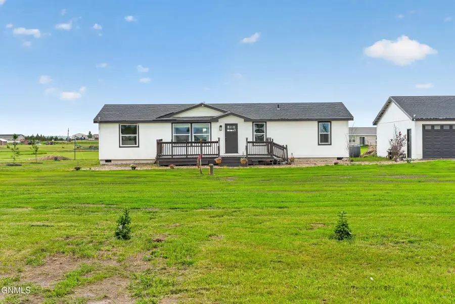 5727 Freedom Lane, Williston, ND 58801 - #2