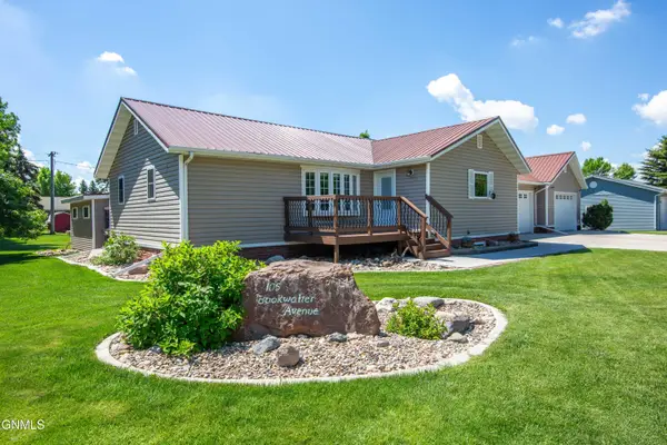 105 Bookwalter Avenue, Wilton, ND 58579