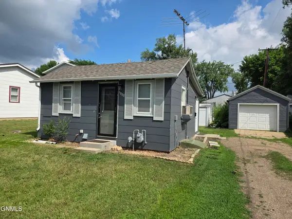 1908 Rosser Avenue, Bismarck, ND 58501