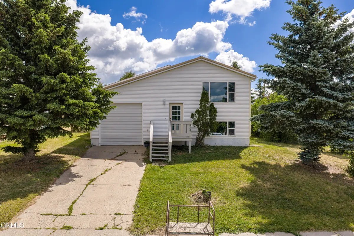 307 7th Street S, New Salem, ND 58563 - #1