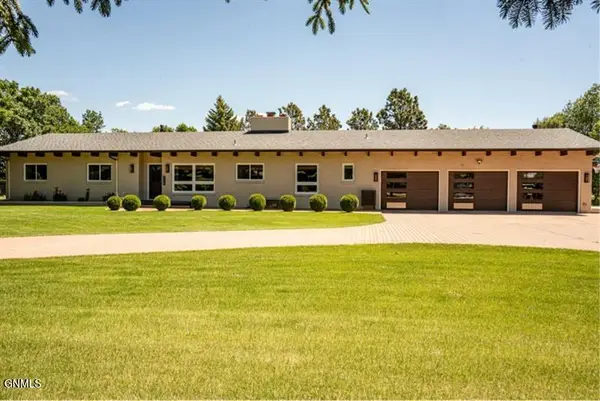 3118 13th Avenue E, Williston, ND 58801