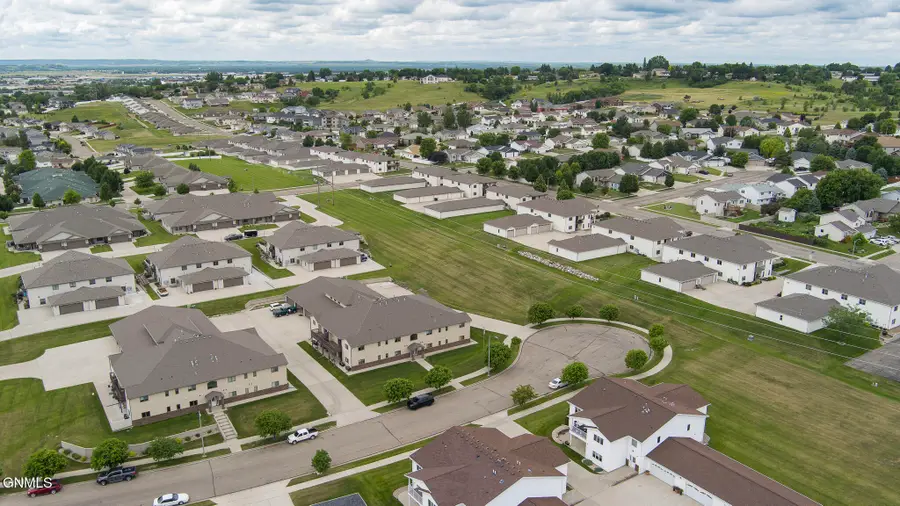 3401 Sharloh Place #2, Bismarck, ND 58501 - #3