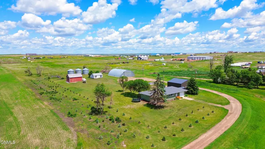 2932 134th Avenue Nw, Arnegard, ND 58835 - #3