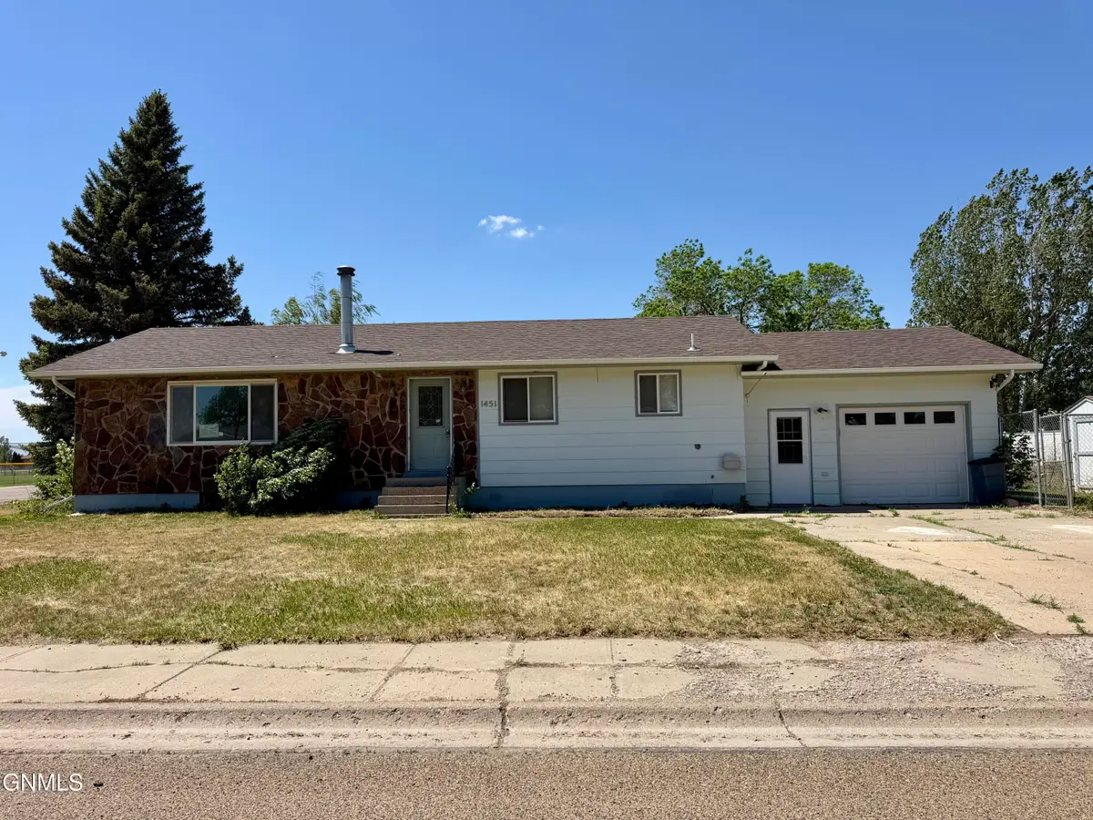 1451 11th Avenue Sw, Sidney, MT 59270 - #1