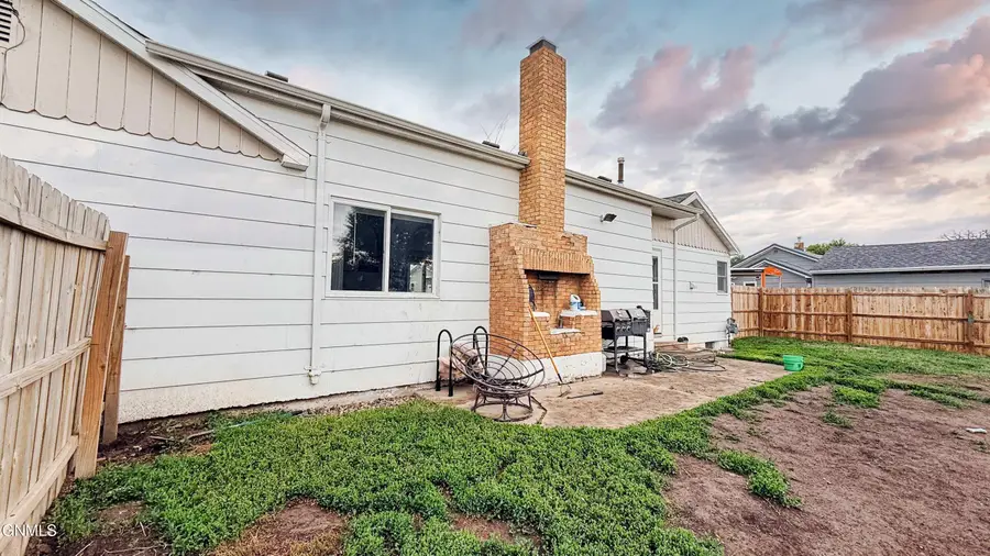 2030 6th Avenue E, Williston, ND 58801 - #2