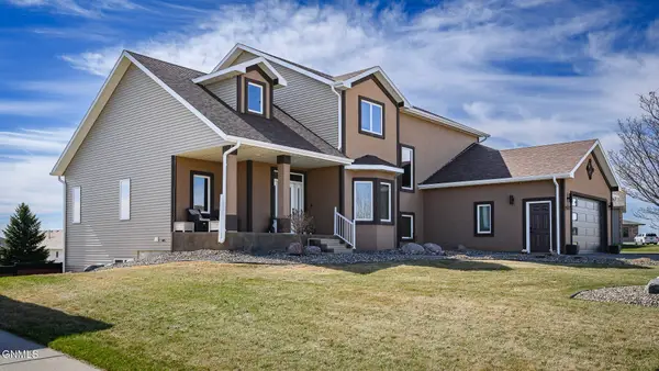 4607 Granite Drive, Bismarck, ND 58503