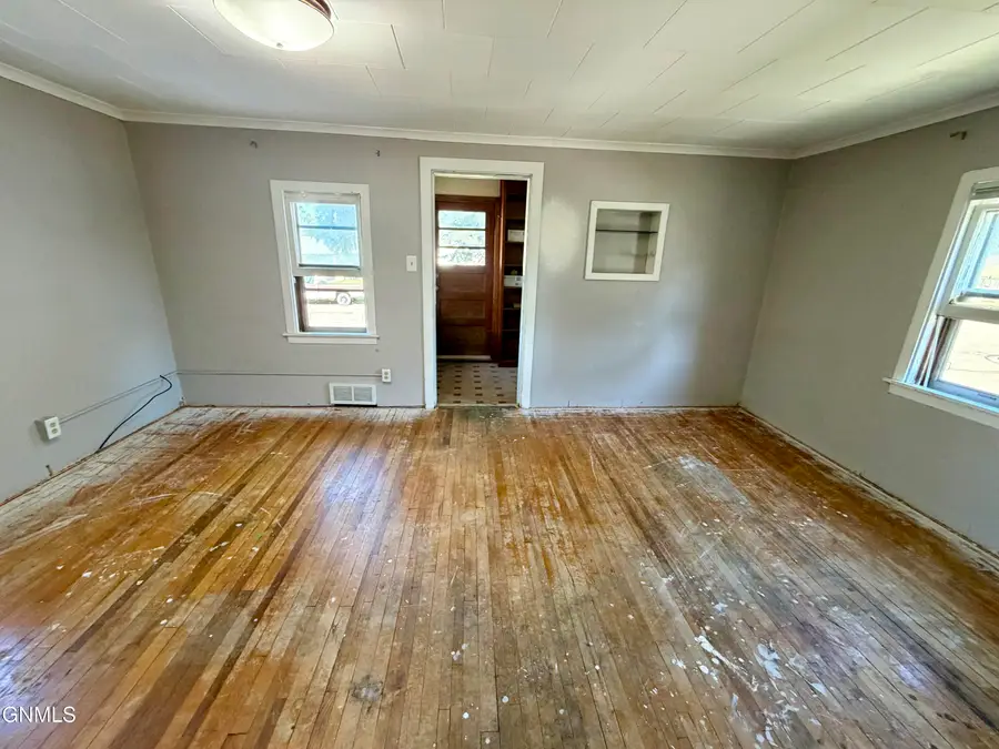 501 11th Street S, Bismarck, ND 58504 - #2