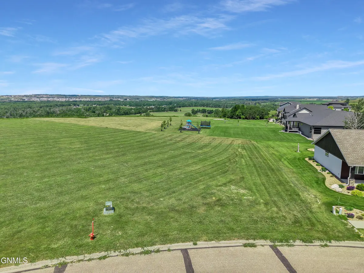 3416 Promontory Drive, Bismarck, ND 58503 - #1