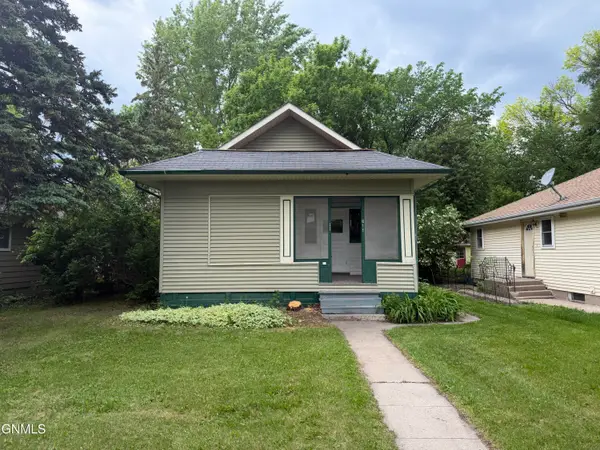 611 Walsh Street, Crookston, MN 56716