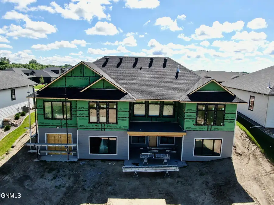 6212 Crested Butte Road, Bismarck, ND 58503 - #3