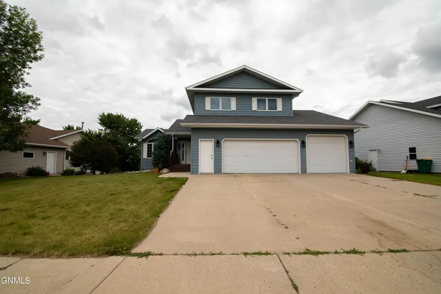 518 Huron Drive, Bismarck, ND 58503 - #3