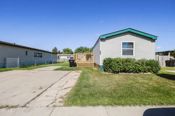 136 Delaware Street, Bismarck, ND 58504