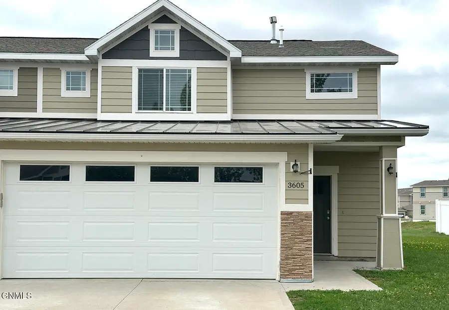 3605 9th Avenue Ne, Watford City, ND 58854 - #2