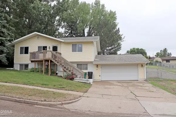 2401 Boulevard Avenue, Bismarck, ND 58501