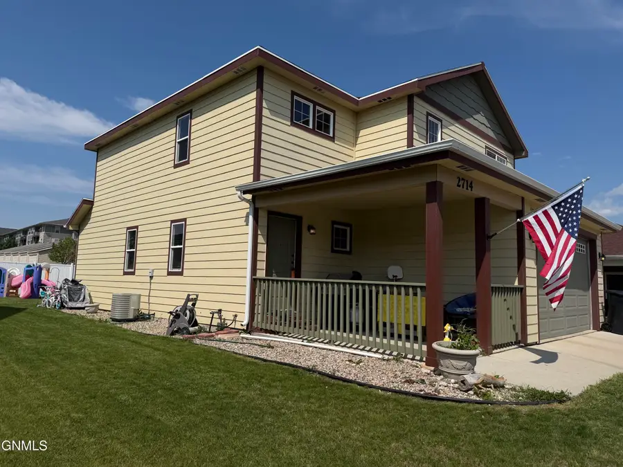 2714 Chokecherry Street, Williston, ND 58801 - #3
