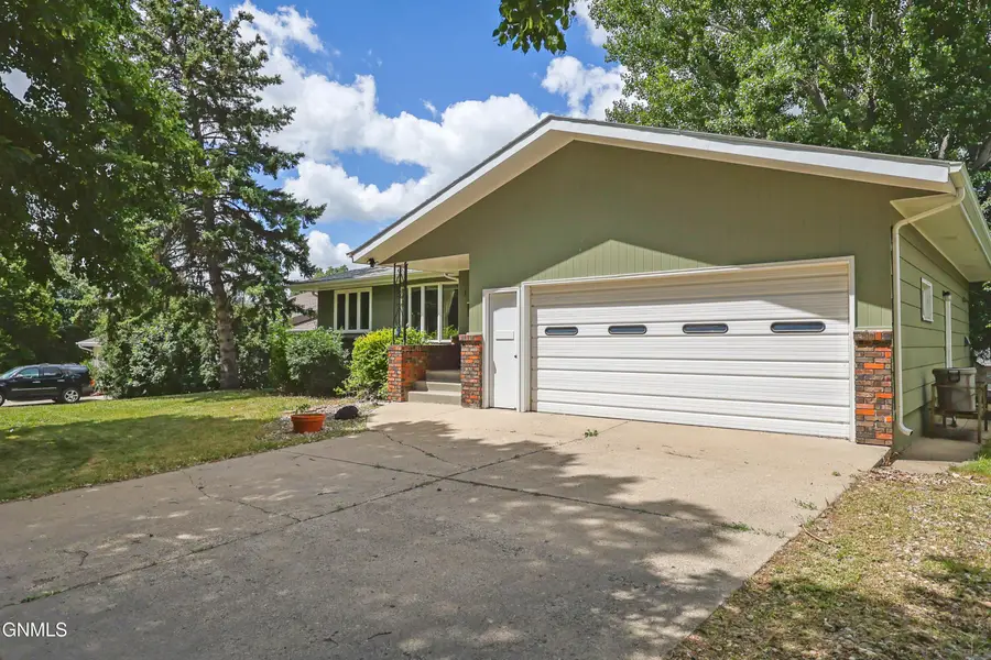 1348 N 23rd Street, Bismarck, ND 58501 - #2