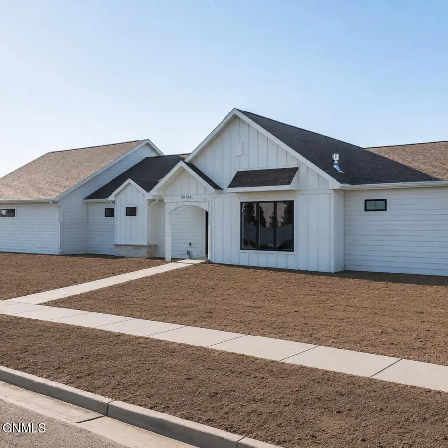 314 Lennox Drive, Bismarck, ND 58504 - #2