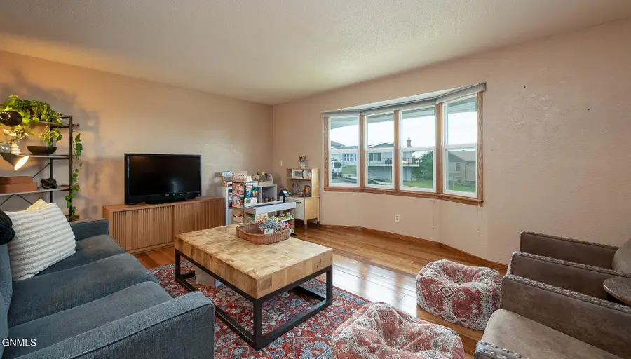 706 29th Street, Bismarck, ND 58501 - #3