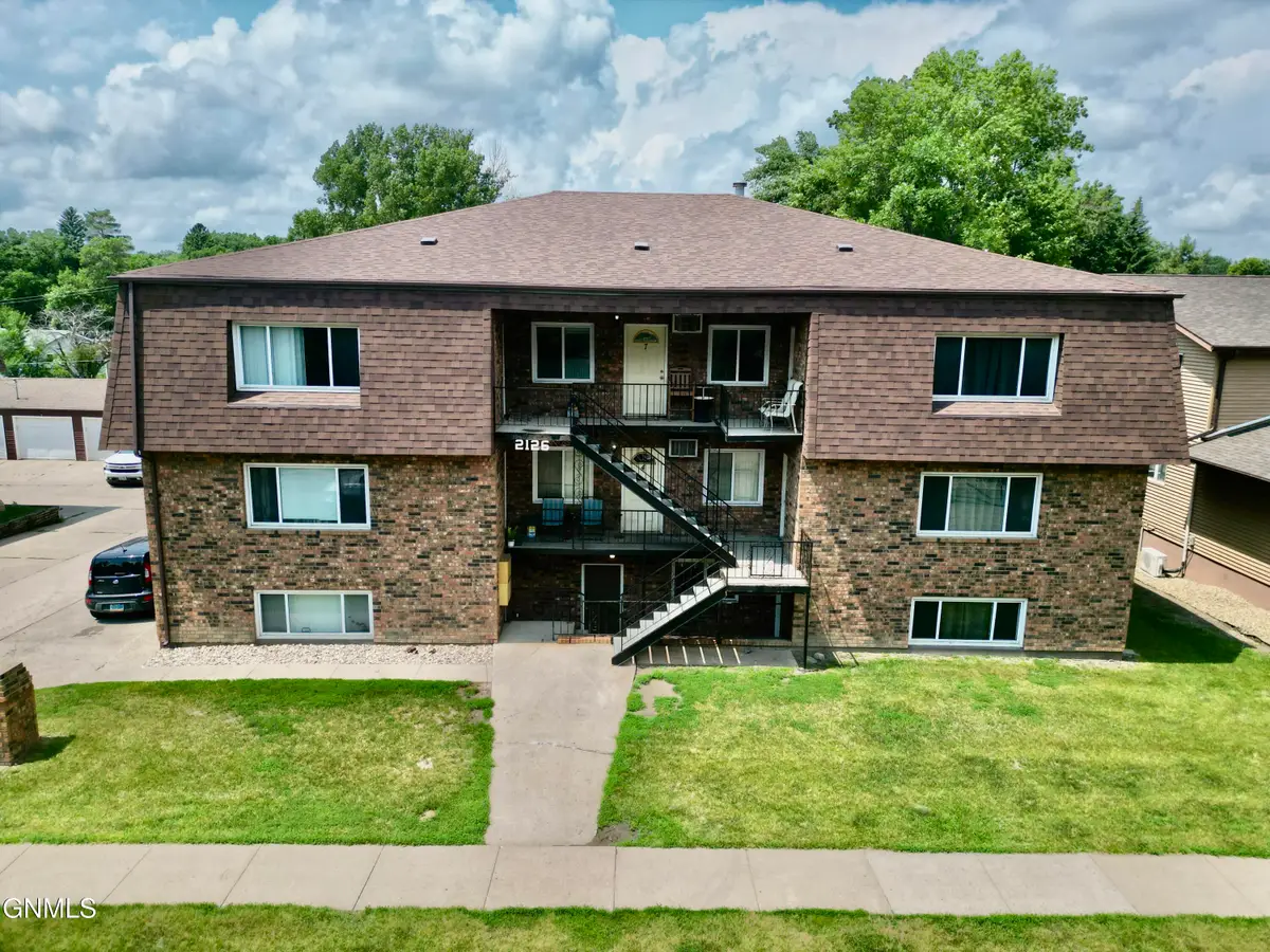 2126 Washington Street, Bismarck, ND 58501 - #1
