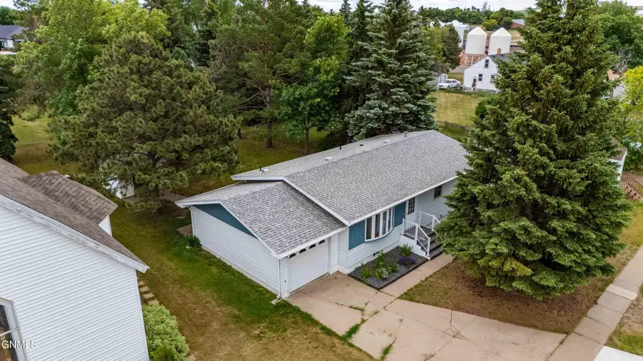113 2nd Street N, New Salem, ND 58563 - #2