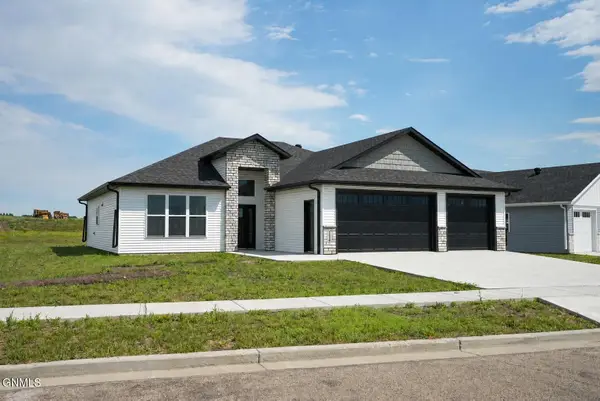 5830 Theodore Lane, Bismarck, ND 58503