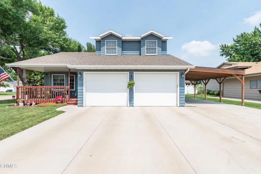 700 Saint Louis Place, Bismarck, ND 58504 - #3