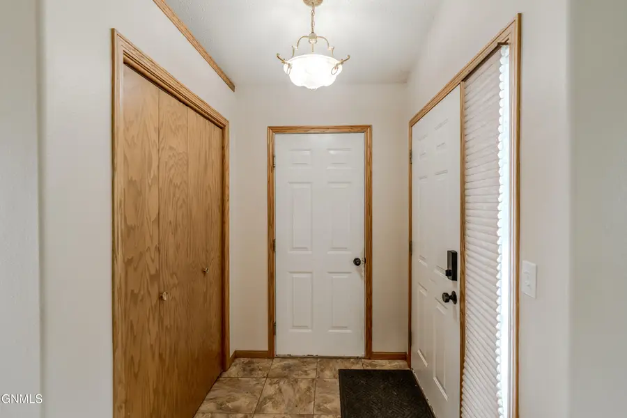 3913 Dominion Street, Bismarck, ND 58503 - #2
