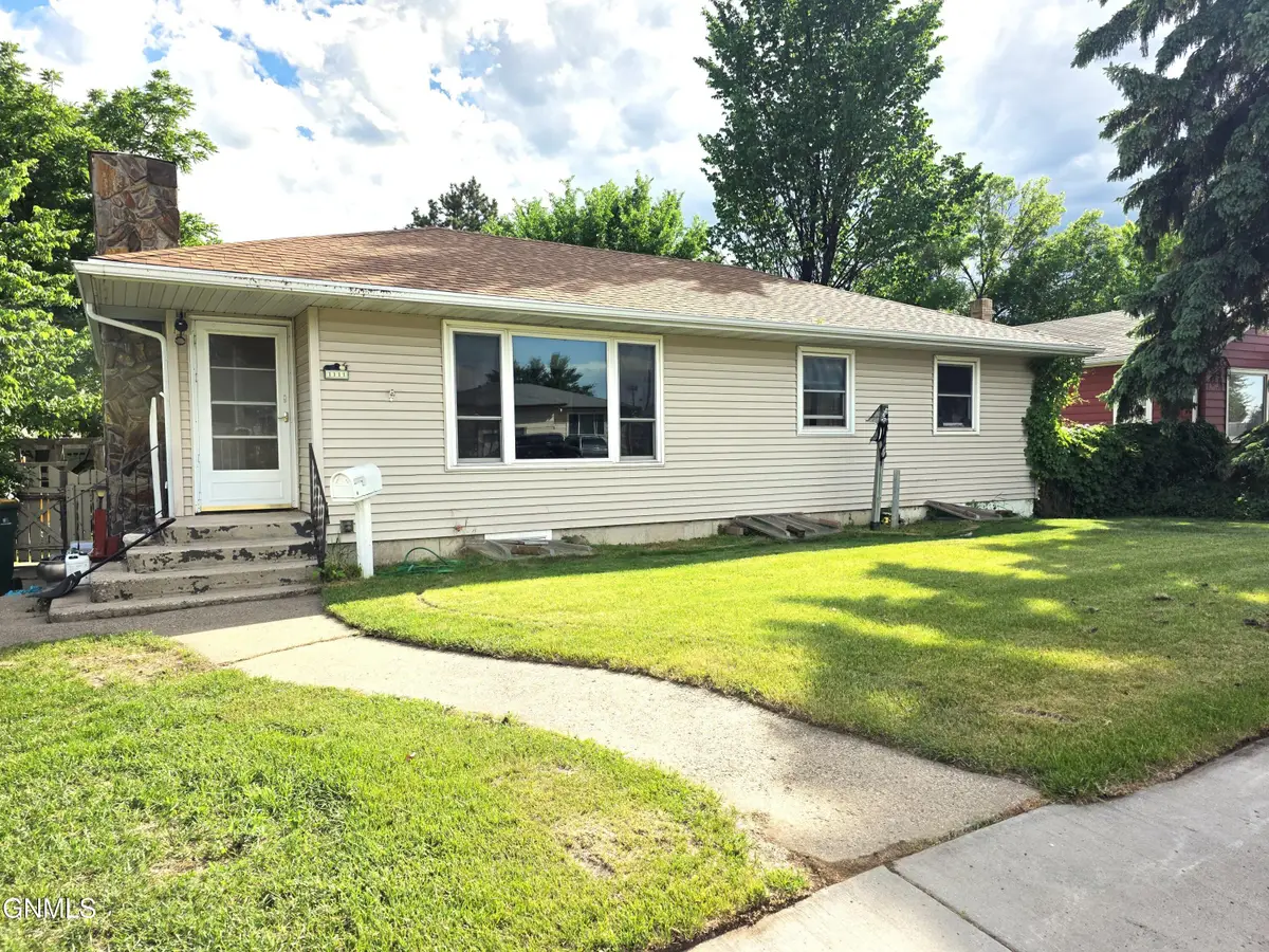 1111 Riverview Avenue, Bismarck, ND 58504 - #1