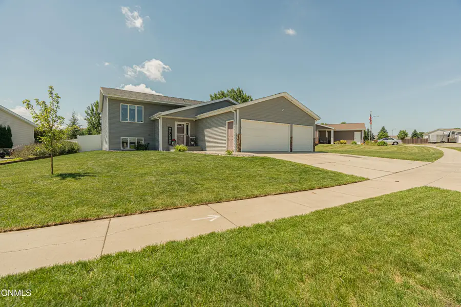 3406 Frost Lane, Bismarck, ND 58503 - #2