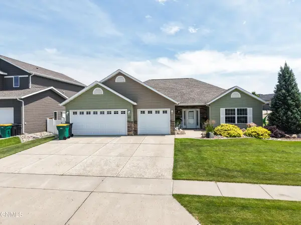 4133 High Creek Road, Bismarck, ND 58503